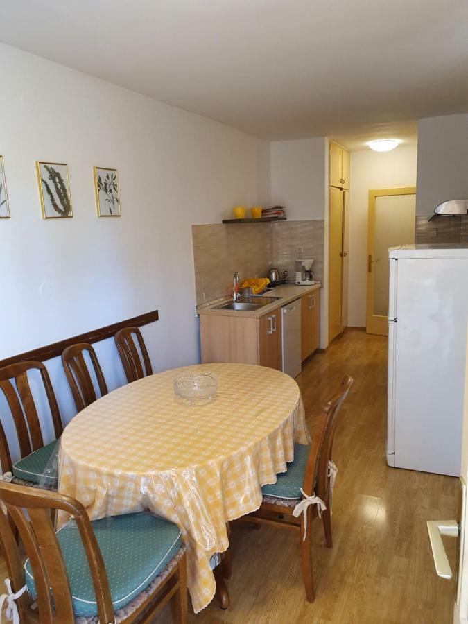 Apartman Val Пула Екстериор снимка